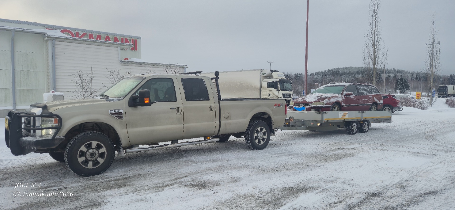 Traileri- ja kuljetustyöt Keski-Suomessa – Koneurakointi Martikainen Oy